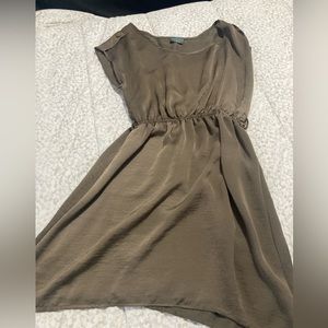 Short bronzes dress